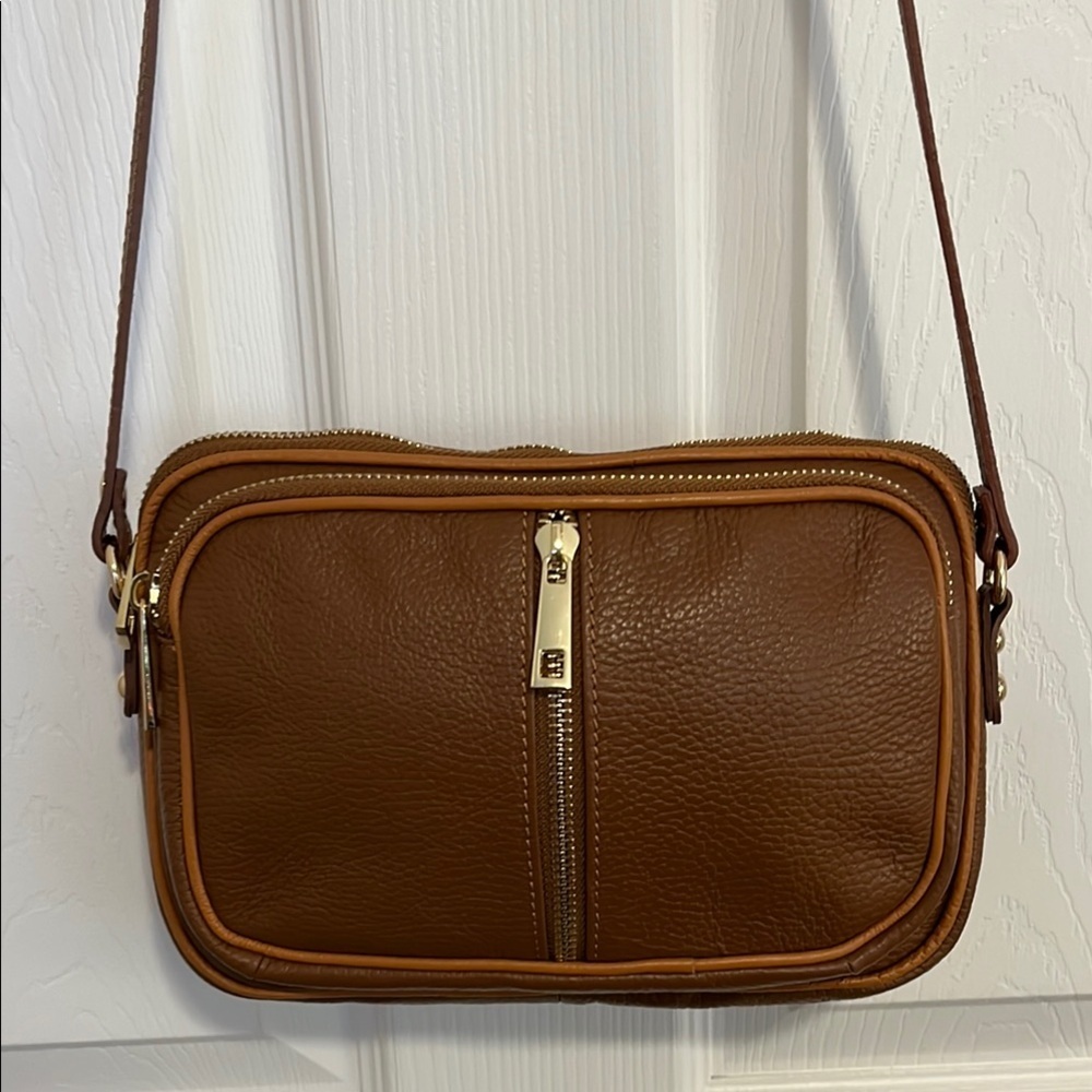 Stella Bianca Italy Tan Pebbled Leather Triple Zip Top Crossbody Purse Bag NWOT